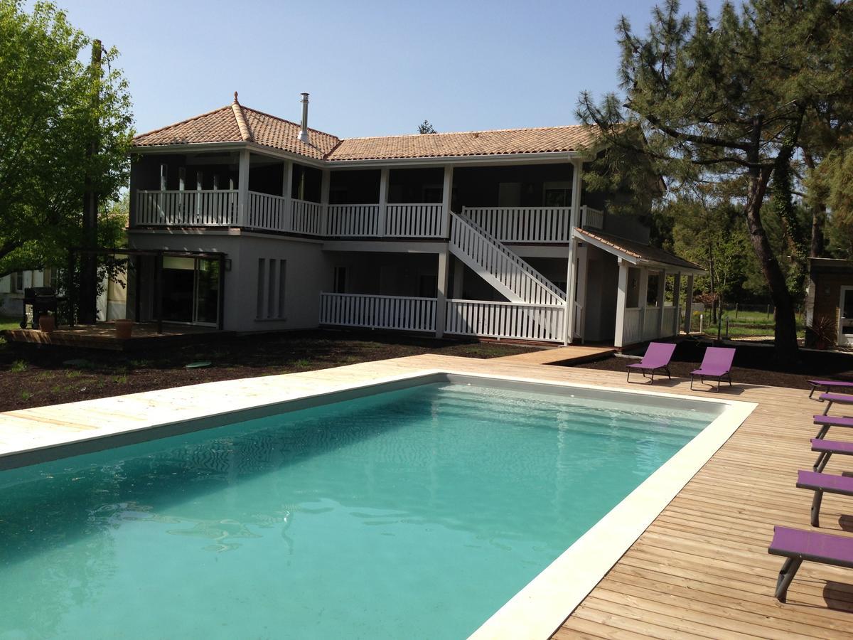 Domaine De Giron Bed & Breakfast Moulis-en-Medoc Exterior photo